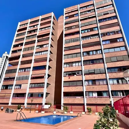 Апартаменты Stylish Flat Swimming Pool Parking Near The